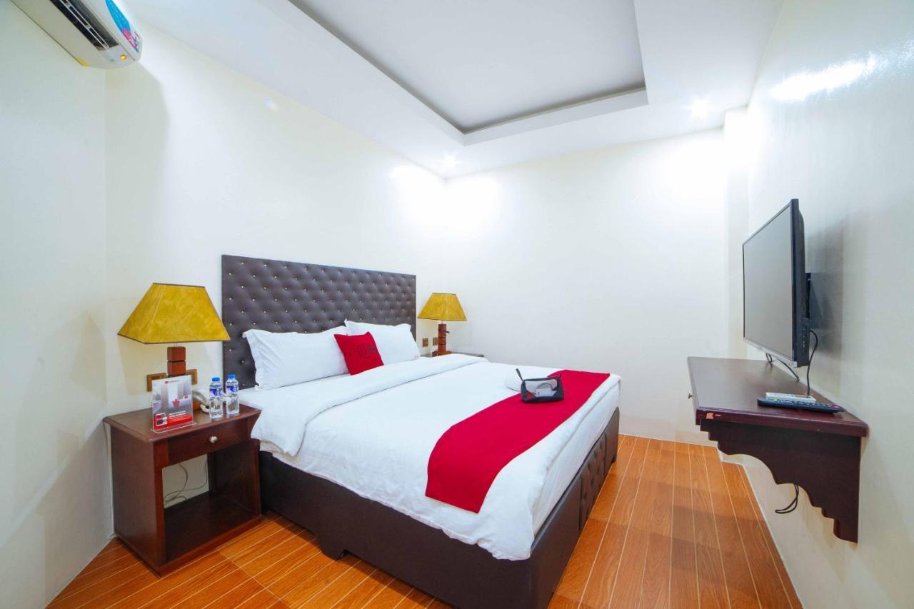 RedDoorz Plus @ Balibago Angeles City Exterior foto