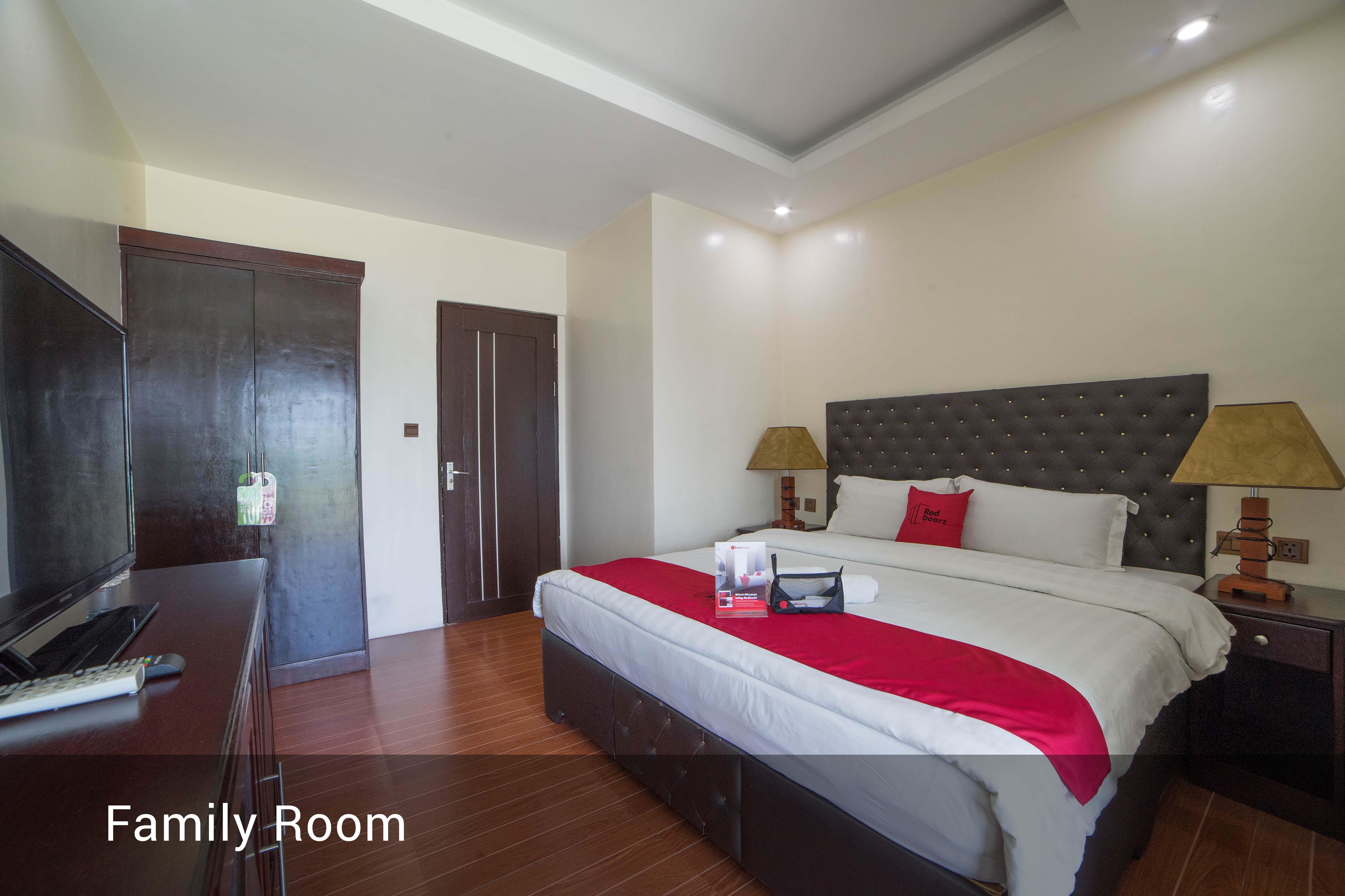 RedDoorz Plus @ Balibago Angeles City Exterior foto