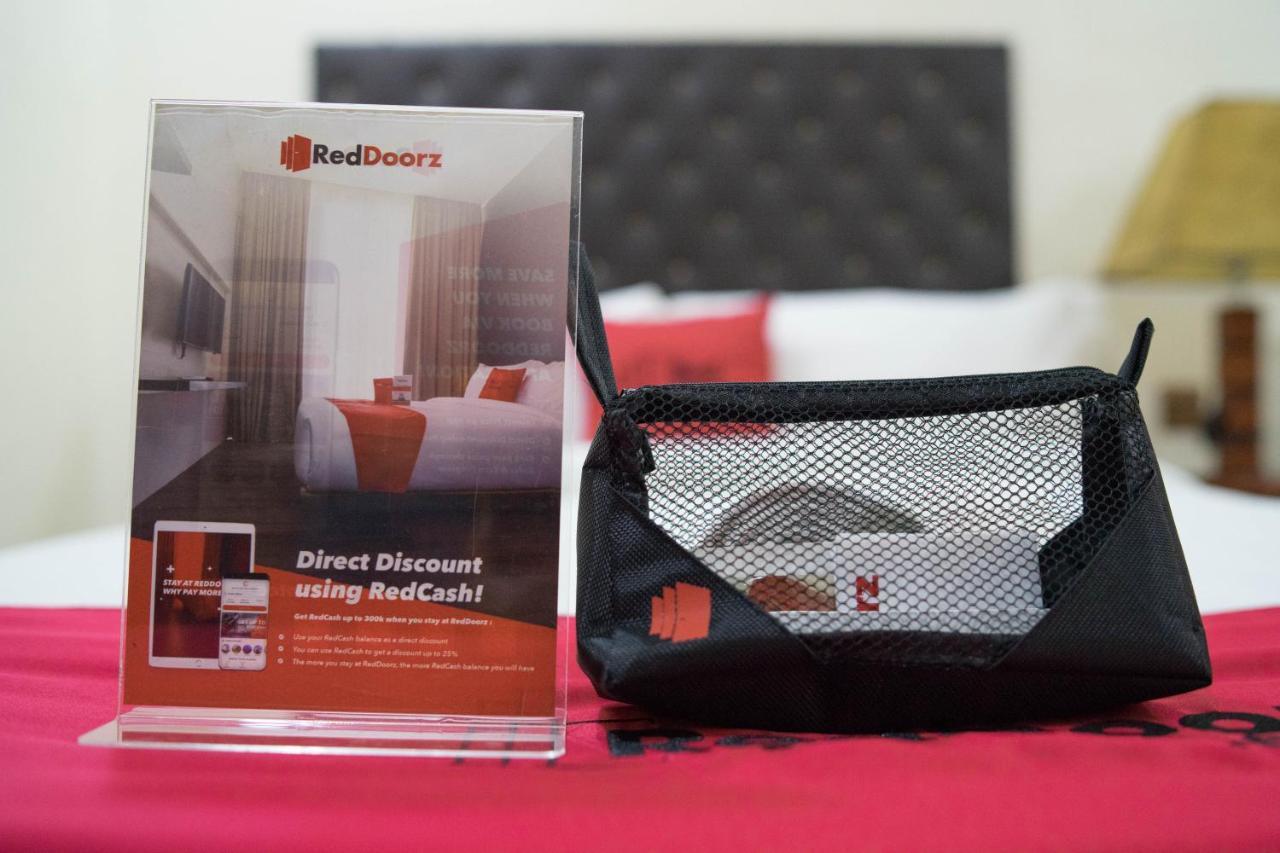 RedDoorz Plus @ Balibago Angeles City Exterior foto